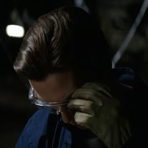 😎 Стикер «Bruce Wayne Batman Begins» для Telegram