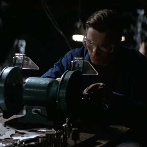 👨‍🍳 Стикер «Bruce Wayne Batman Begins» для Telegram