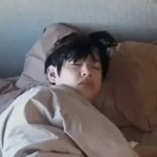 🥱 Стикер «btsdoza kpop» для Telegram