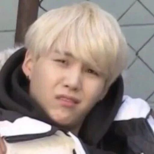 🙄 Стикер «btsdoza kpop» для Telegram