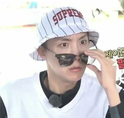 😡 Стикер «btsdoza kpop» для Telegram