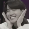 Стикер 25 🌈 Смайлики с BTS