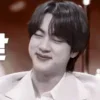 Стикер 14 🌈 Смайлики с BTS