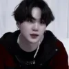 Стикер 18 🌈 Смайлики с BTS