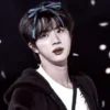 Стикер 12 🌈 Смайлики с BTS