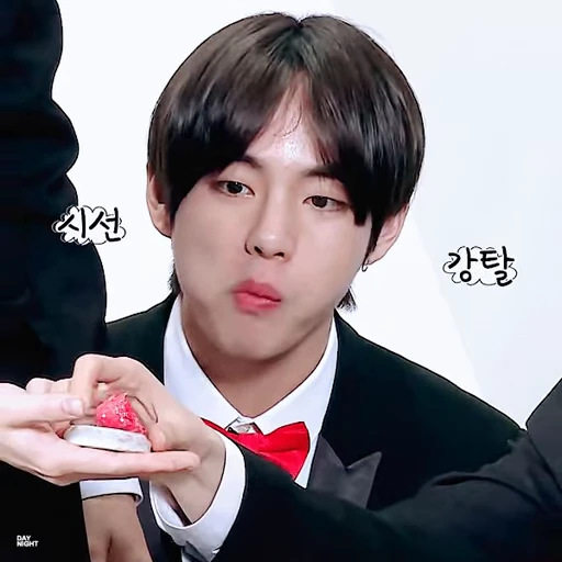 🤤 Стикер «BTS Reactions» для Telegram