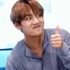 Стикер 44 BTS - анимированные эмоджи