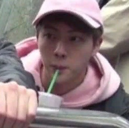 🍹 Стикер «БЭТЭЭС (BTS)» для Telegram