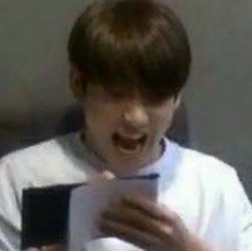 😤 Стикер «БЭТЭЭС (BTS)» для Telegram