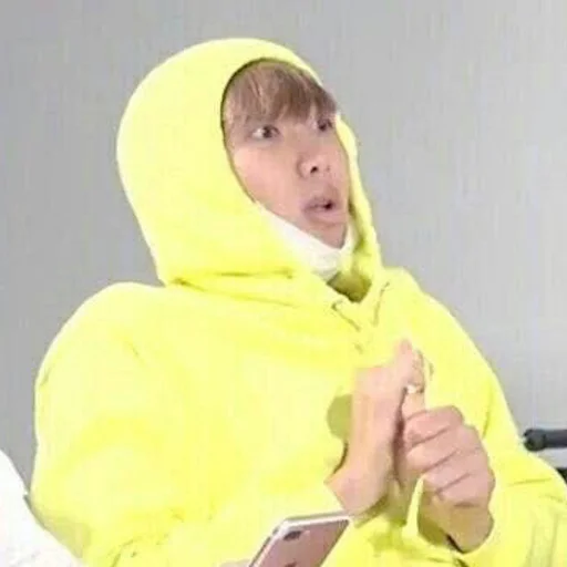 😮 Стикер «БЭТЭЭС (BTS)» для Telegram