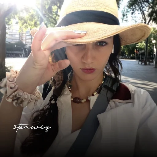 🍂 Стикер «Бурджу Озберк» для Telegram
