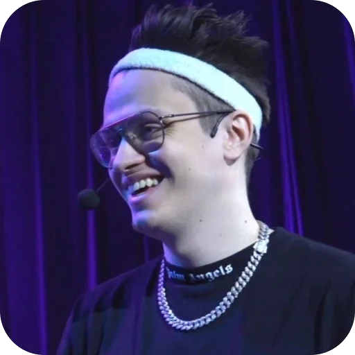 😄 Стикер «Buster» для Telegram