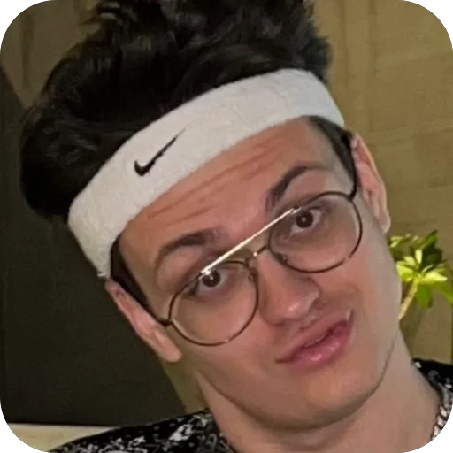 🤨 Стикер «Buster» для Telegram