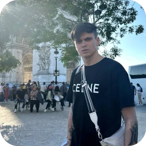 🤨 Стикер «Buster» для Telegram
