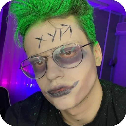 🧟‍♂️ Стикер «Buster» для Telegram