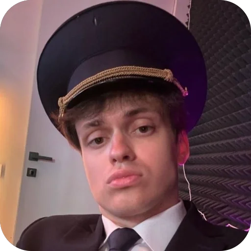 👮‍♂️ Стикер «Buster» для Telegram