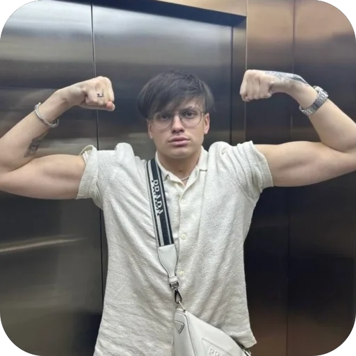 💪 Стикер «Buster» для Telegram