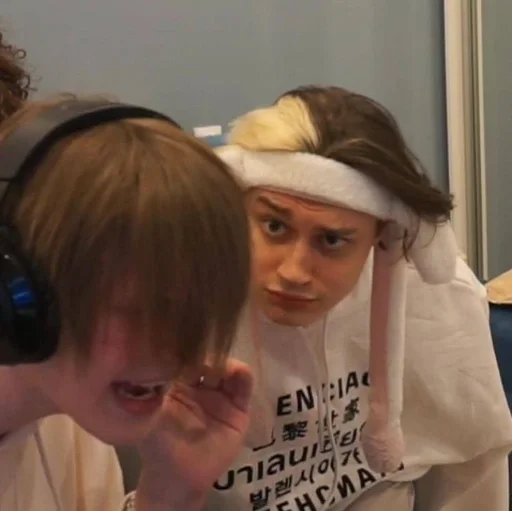 🤨 Стикер «twitch band» для Telegram