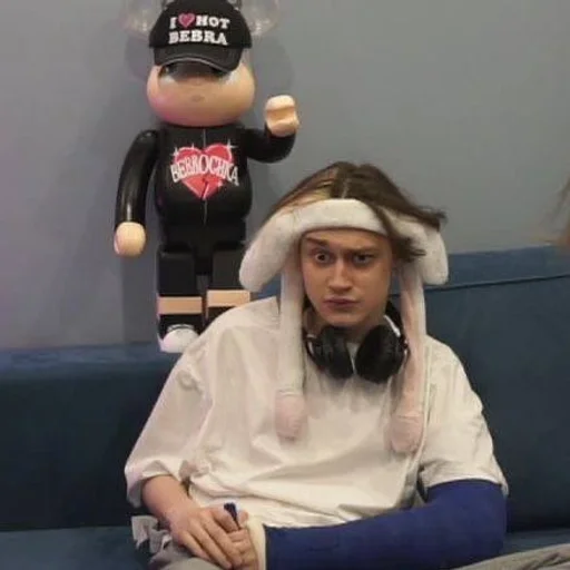 🧐 Стикер «twitch band» для Telegram