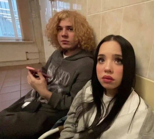 😑 Стикер «twitch band» для Telegram