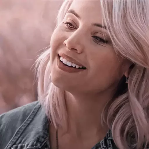 😇 Стикер «camille oconnell» для Telegram