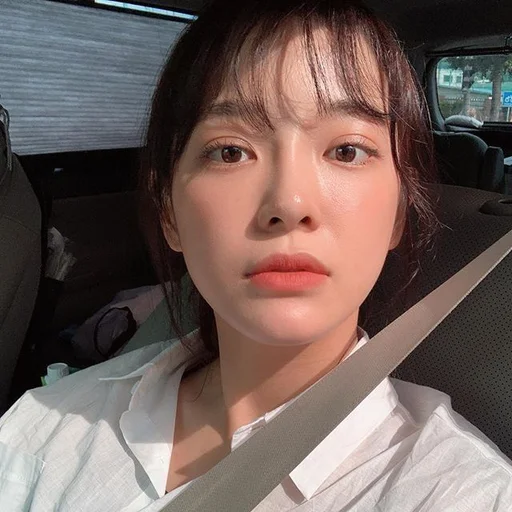 🌂 Стикер «Kim Se Jon» для Telegram