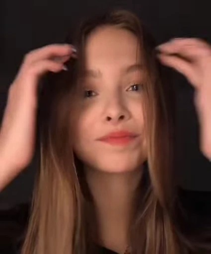 💞 Стикер «GIRLS» для Telegram