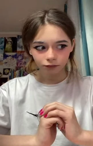 💞 Стикер «GIRLS» для Telegram