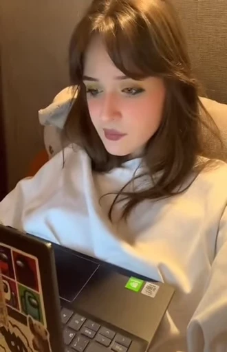 💞 Стикер «GIRLS» для Telegram