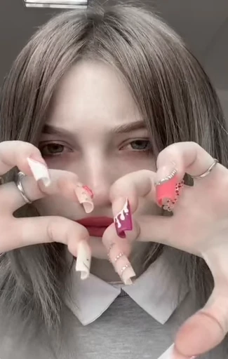 💞 Стикер «GIRLS» для Telegram
