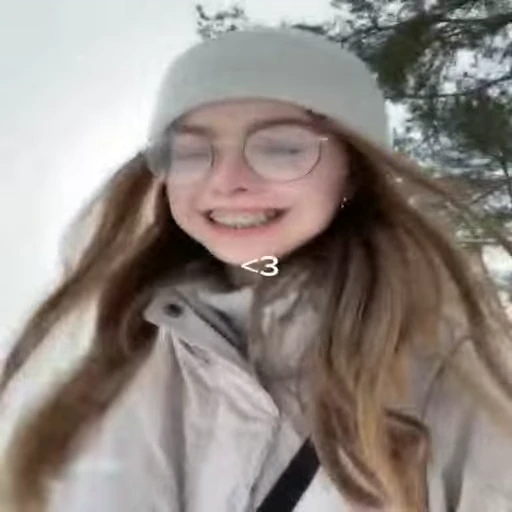 💞 Стикер «GIRLS» для Telegram