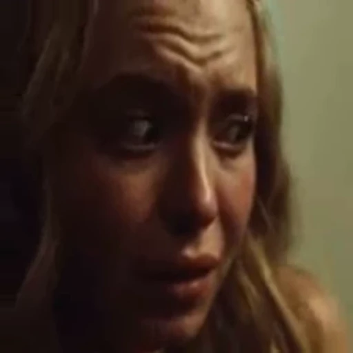 😭 Стикер «Cassie Howard» для Telegram