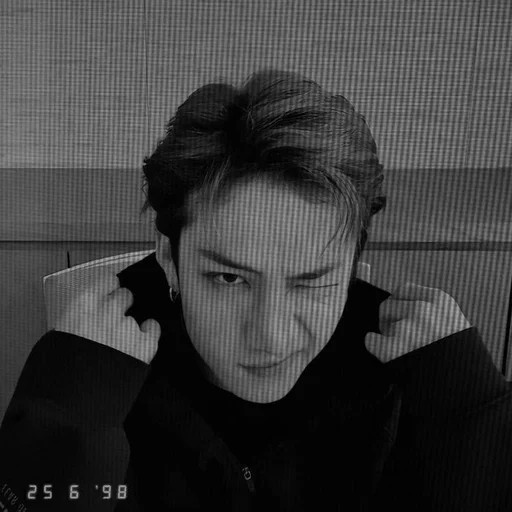 🐺 Стикер «чб bang chan» для Telegram