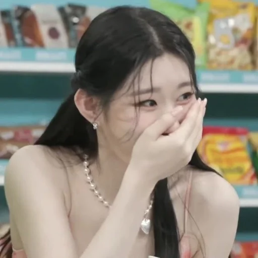 🐈‍⬛ Стикер «chaeryeoung» для Telegram
