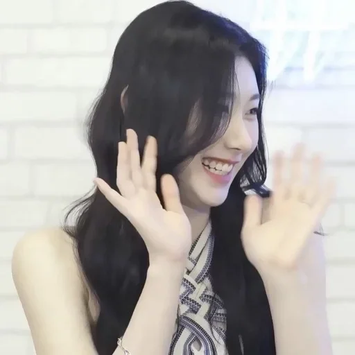 🐱 Стикер «chaeryeoung» для Telegram