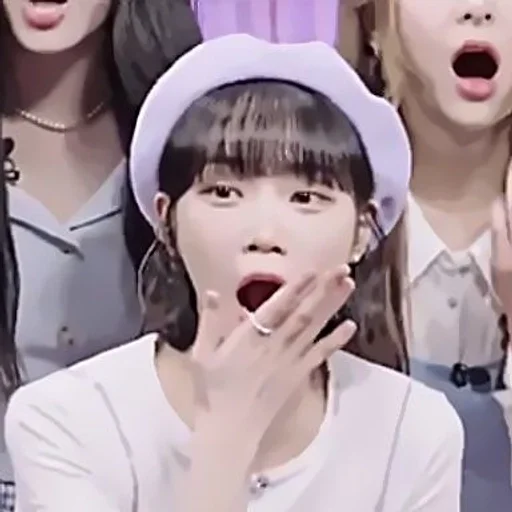 🫦 Стикер «Chaewon» для Telegram