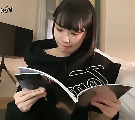 🫦 Стикер «Chaewon» для Telegram