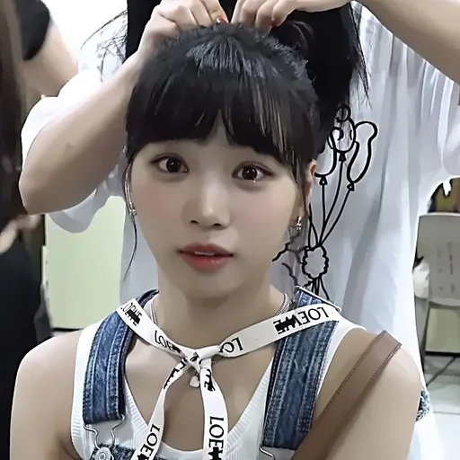 🫦 Стикер «Chaewon» для Telegram