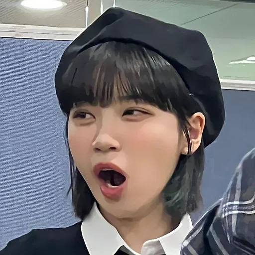 🫦 Стикер «Chaewon» для Telegram