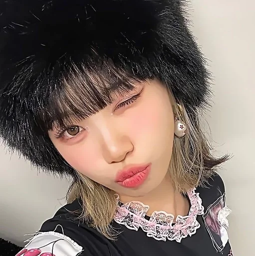 🫦 Стикер «Chaewon» для Telegram