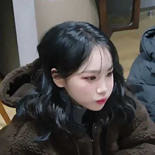 🫦 Стикер «Chaewon» для Telegram