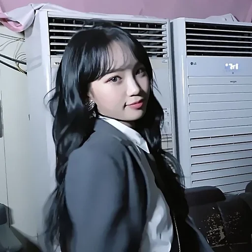🫦 Стикер «Chaewon» для Telegram