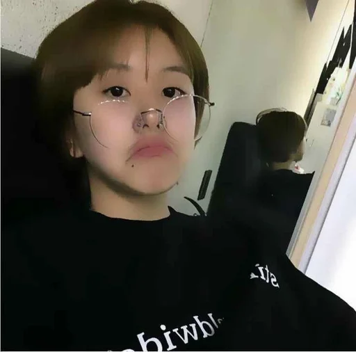 ☠️ Стикер «chaeyong» для Telegram