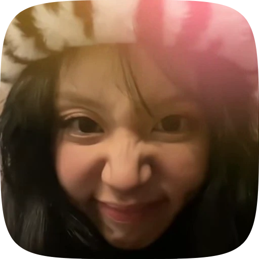 🎡 Стикер «chaeyong» для Telegram