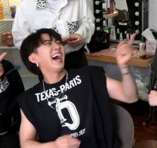 🥵 Стикер «CHANGBIN» для Telegram