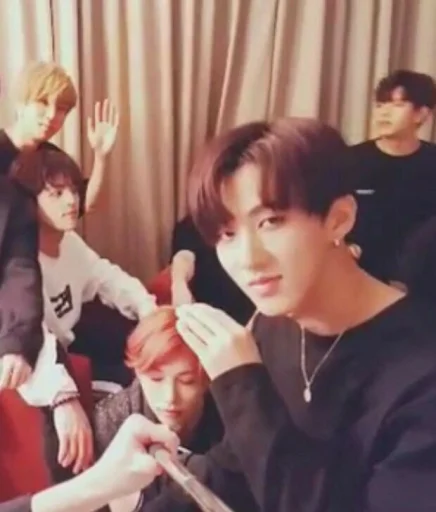 🥵 Стикер «CHANGBIN» для Telegram
