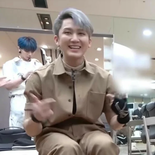🥵 Стикер «CHANGBIN» для Telegram