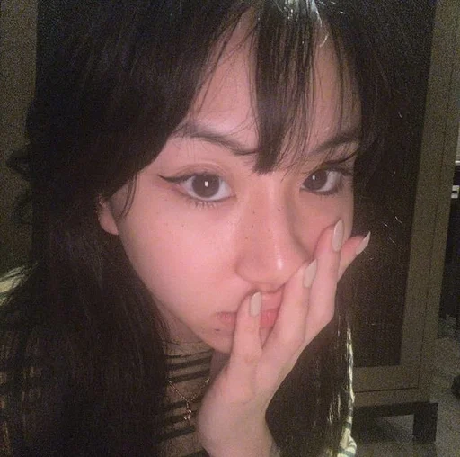 🦋 Стикер «chayeong» для Telegram
