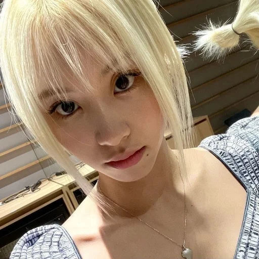 🦋 Стикер «chayeong» для Telegram
