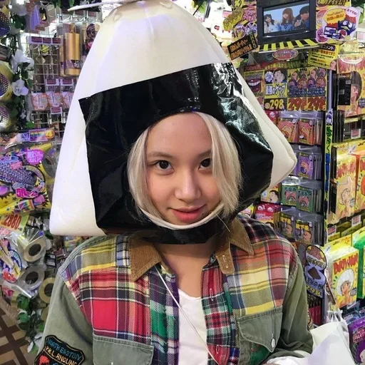 🦋 Стикер «chayeong» для Telegram